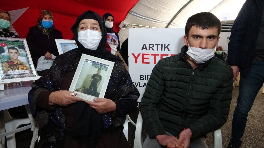 Askeri Giyim Malzemeleri Satılan Dükkanda Çalışıyordu, Teröristler Tarafından Kaçırıldı