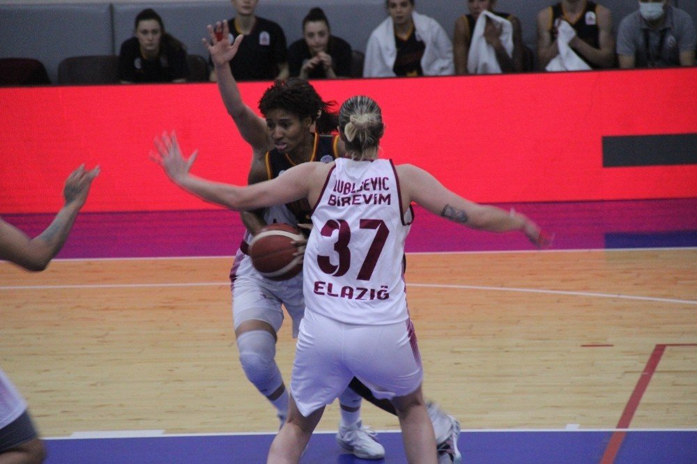 Kadınlar Basketbol Süper Ligi: Elazığ İl Özel İdare: 79 - Galatasaray: 87