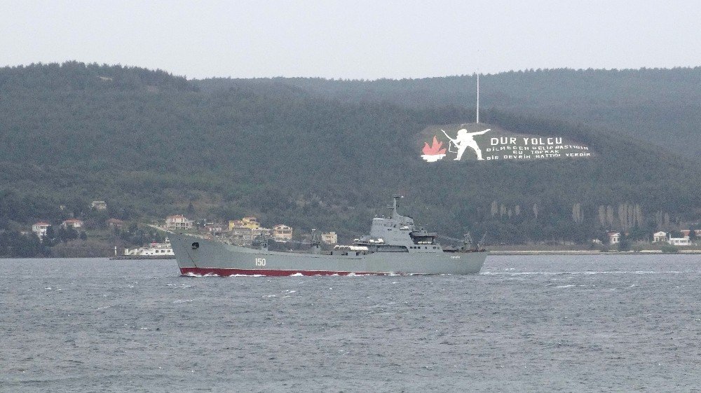 Rus Savaş Gemisi ’saratov’ Çanakkale Boğazı’ndan Geçti