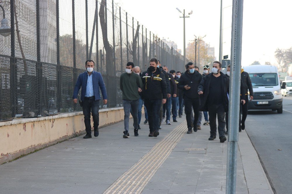 Sahte İş İlanı Operasyonunda Gözaltına Alınan 13 Zanlıdan 6’sı Tutuklandı