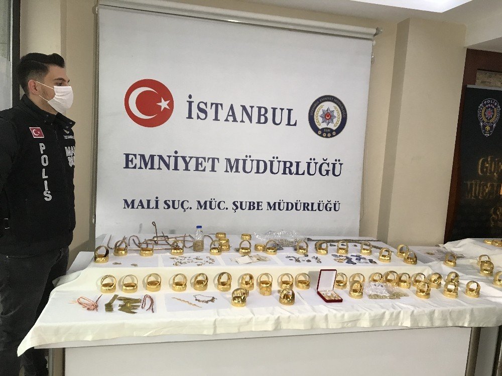 Ele Geçirilen Sahte Ve Ayarı Düşük Altınlar Emniyette Sergilendi