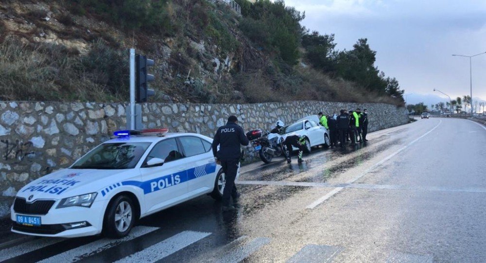 Jandarmanın Dur İhtarına Uymadı, Polisleri Peşine Taktı, Sonunda Yakalandı