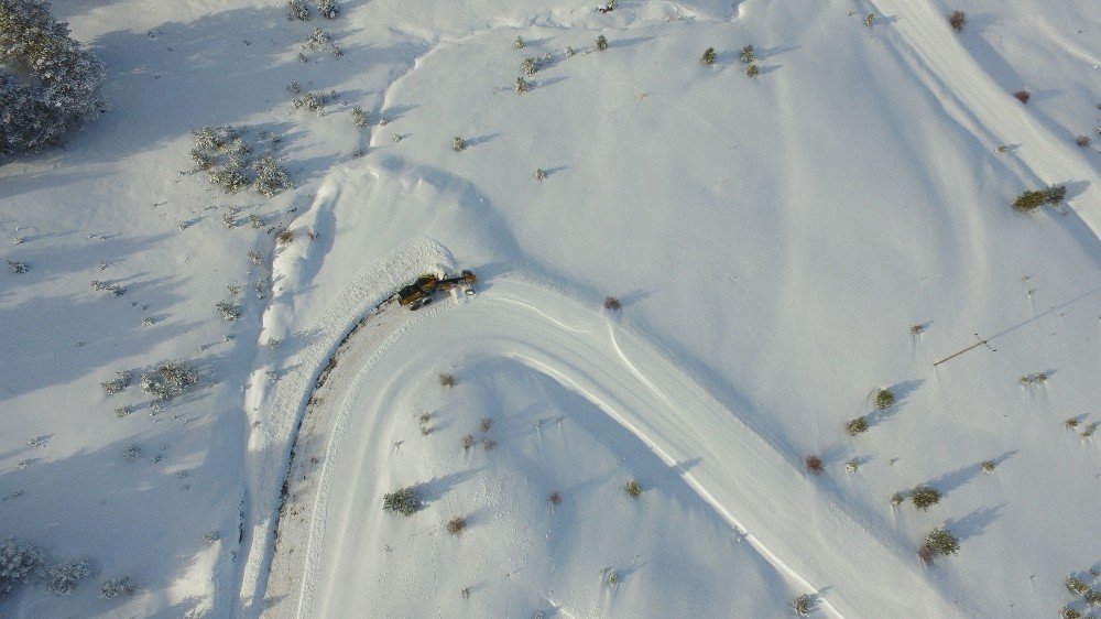 Erzincan’da 267 Köy Yolu Ulaşıma Kapandı