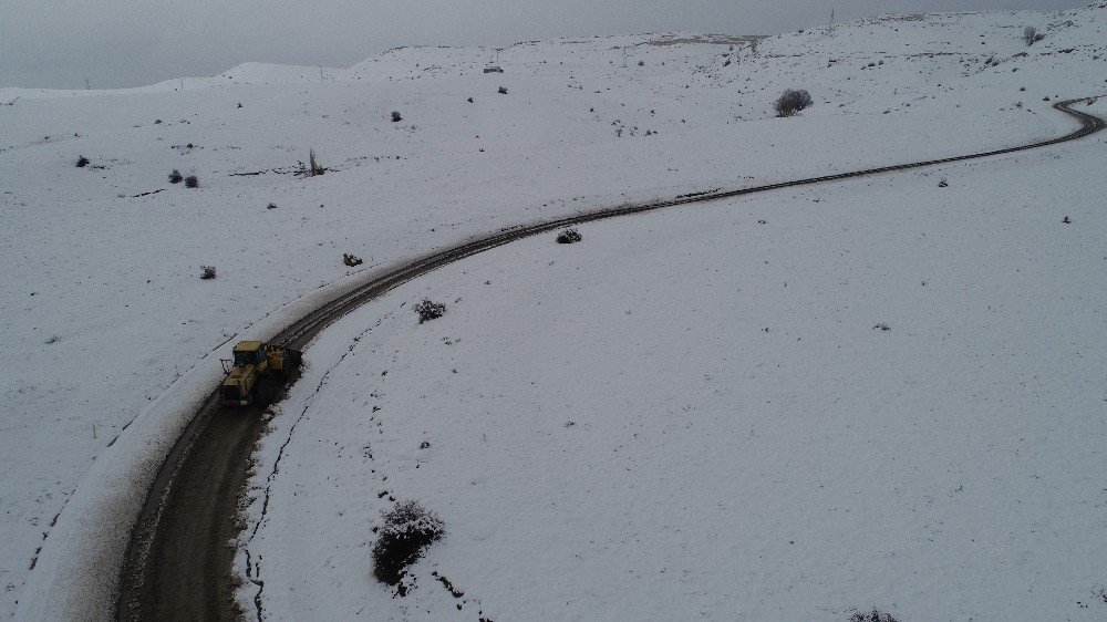 Sivas’ta 37 Köy Yolu Ulaşıma Kapalı