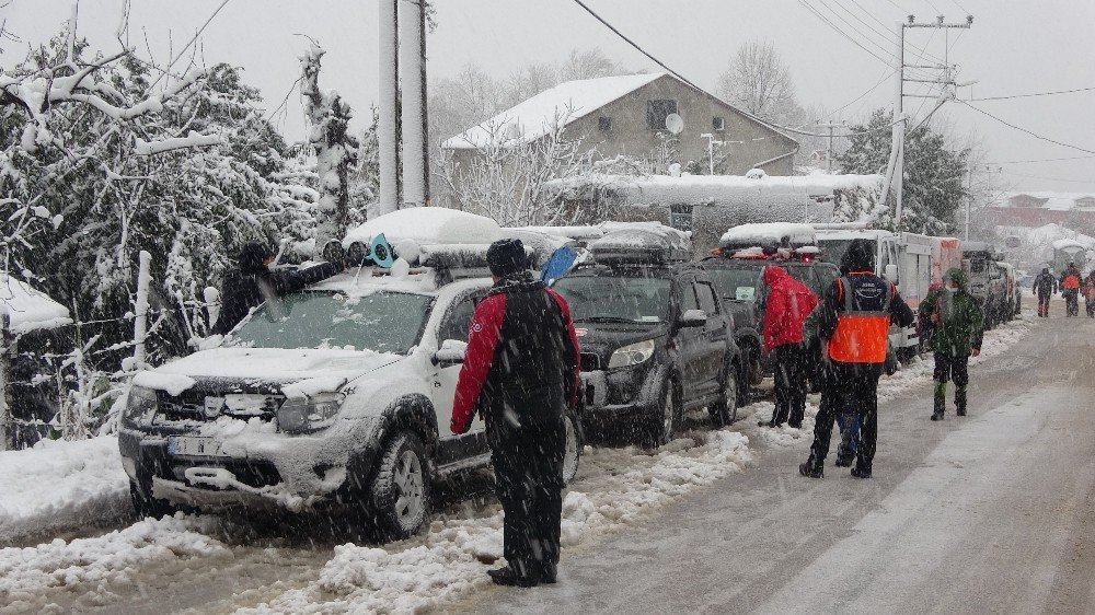 Kartepe’de Kaybolan Doktorun Arama Çalışmaları 4. Gününde Devam Ediyor