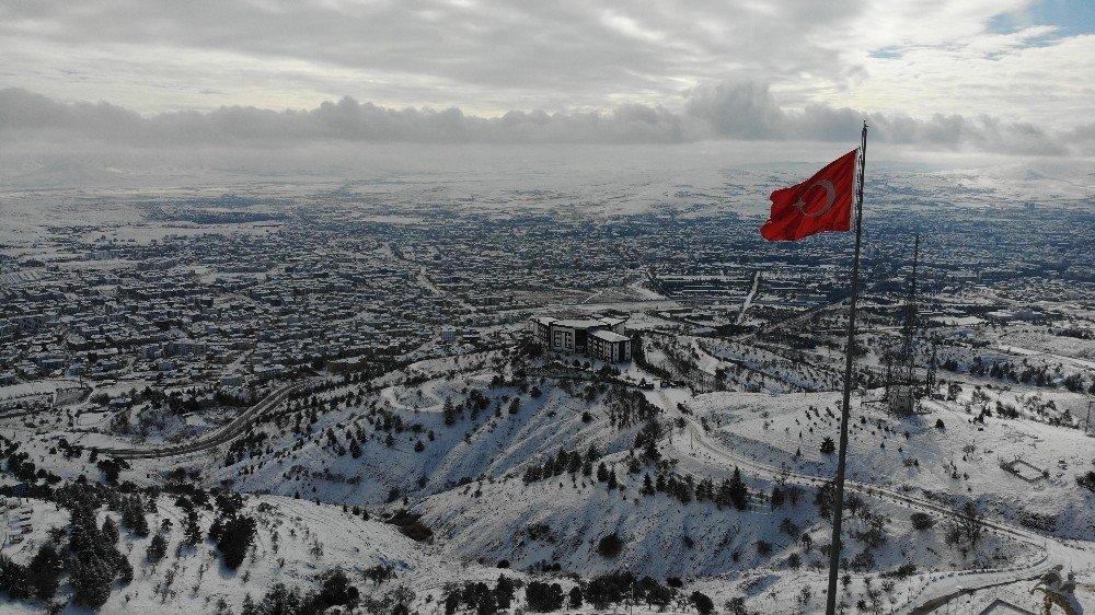 Bin 200 Rakımlı Harput’ta Kar Güzelliği