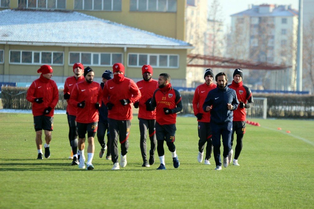 Dan Petrescu: "fenerbahçe Büyük Bir Takım"