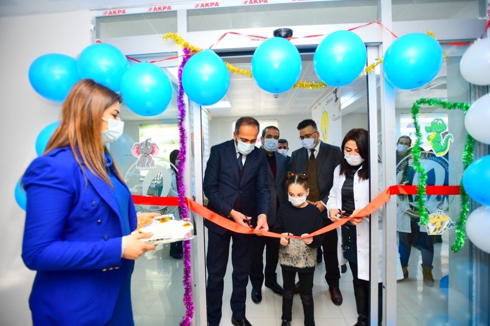 Van Yyü’de Çocuk Diş Hekimliği Kliniği Açıldı