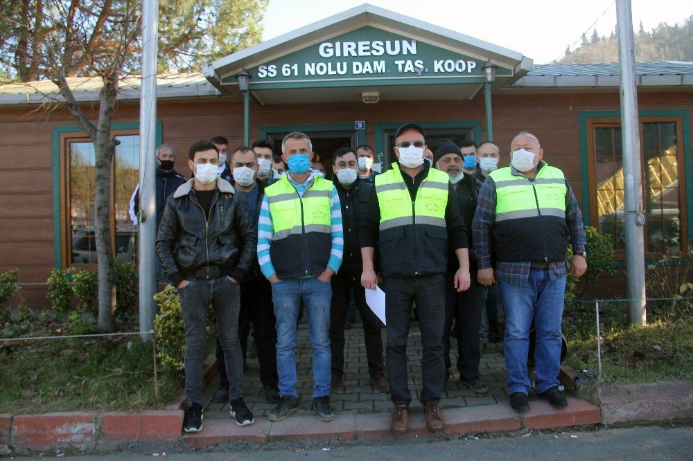 Kamyonculardan Giresun Limanı’na Destek