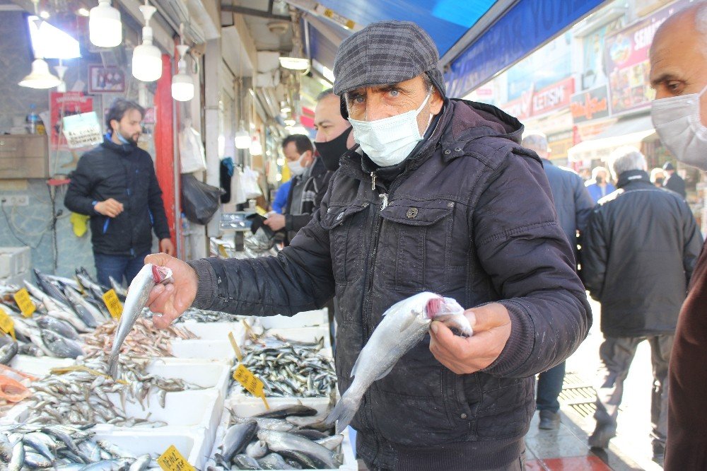 Kısıtlama Öncesi Vatandaş Balığa Akın Etti