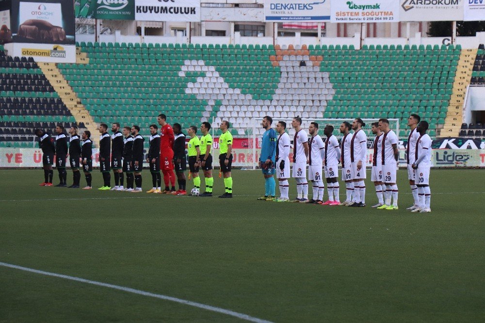 Süper Lig: Y. Denizlispor: 0 - F. Karagümrük: 1 (ilk Yarı)