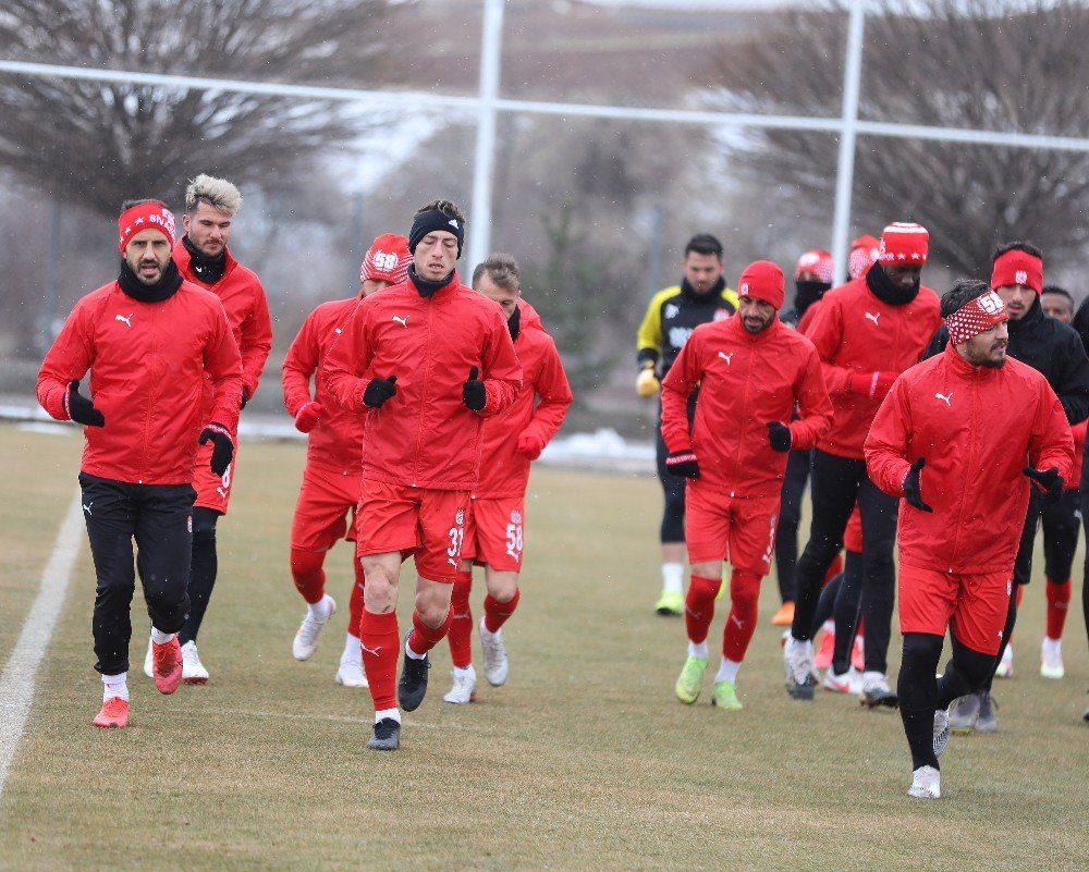 Sivasspor, Alanya Hazırlıklarını Sürdürdü