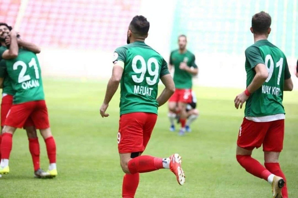 Misli.com 3. Lig: Diyarbekirspor: 2 - Manisaspor: 1