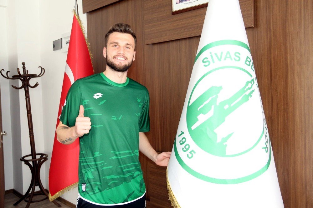 Tuğrul Yavaşçı Sivas Belediyespor’da