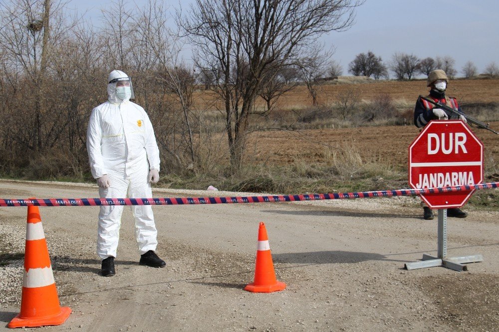 (düzeltme ) Elazığ’da Covid-19 Görülen Köy Karantinaya Alındı