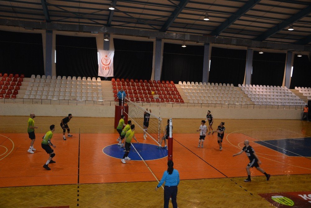 Korkuteli Belediyespor Ilgın Spor’a Set Vermedi: 3-0