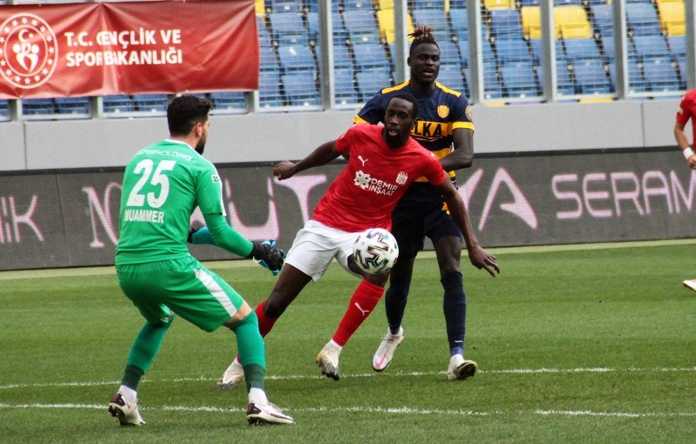 Süper Lig: Mke Ankaragücü: 0 - Dg Sivasspor: 1 (i̇lk Yarı)