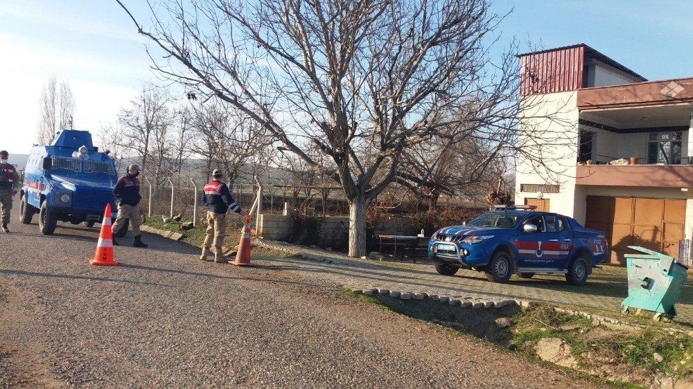 Kahramanmaraş’ta Mutasyonlu Virüs Çıkan Mahalle Karantinada