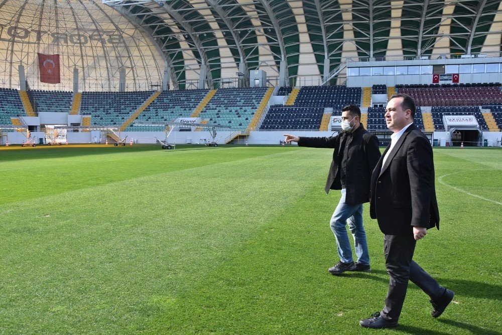 Akhisar’ın Zemini Federasyondan Tam Not Aldı