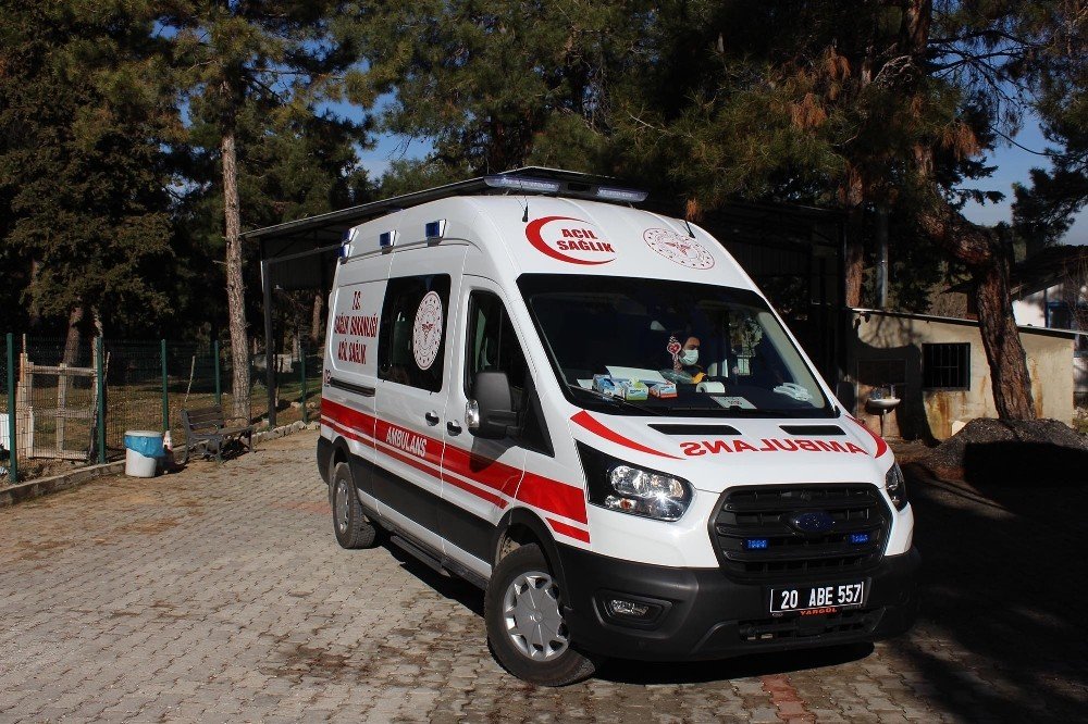 Çal İstediği Ambulansa Törenle Kavuştu