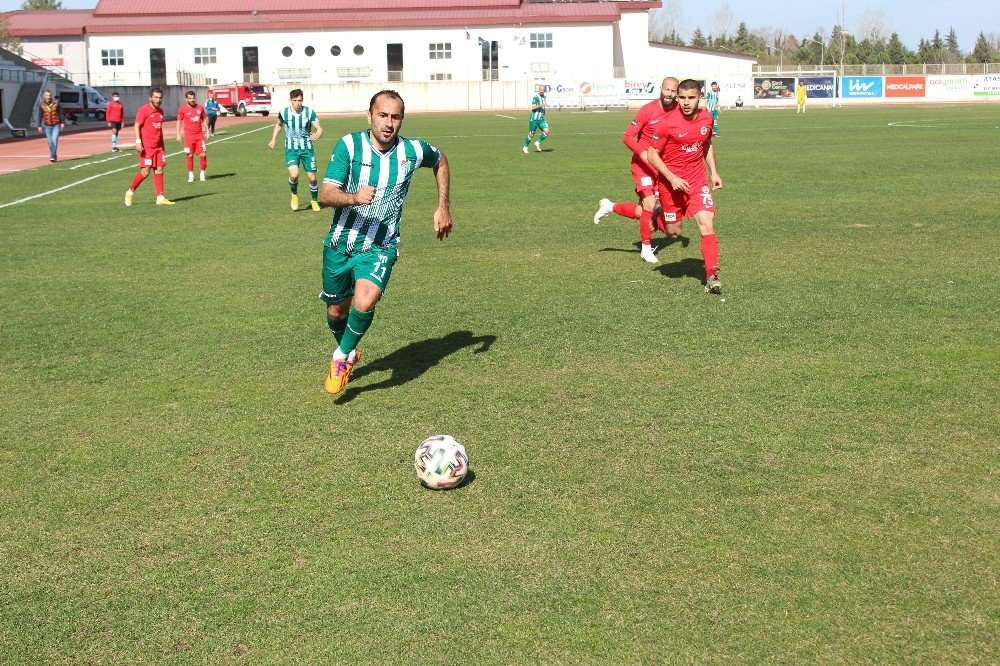 3. Lig 3. Grup: Çarşambaspor: 1 - Yalovaspor: 2