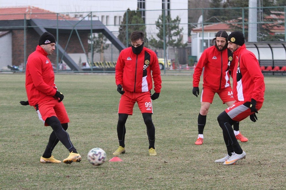 Eses Ümraniyespor Maçı Hazırlıklarını Tamamladı