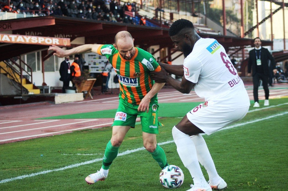 Süper Lig: A. Hatayspor: 0 - A. Alanyaspor: 0 (i̇lk Yarı)