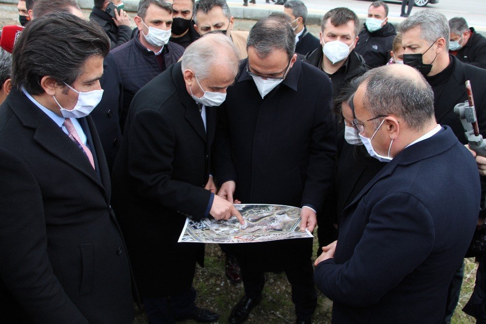 Bakan Kasapoğlu, Yeni Stadının Yerini İnceledi