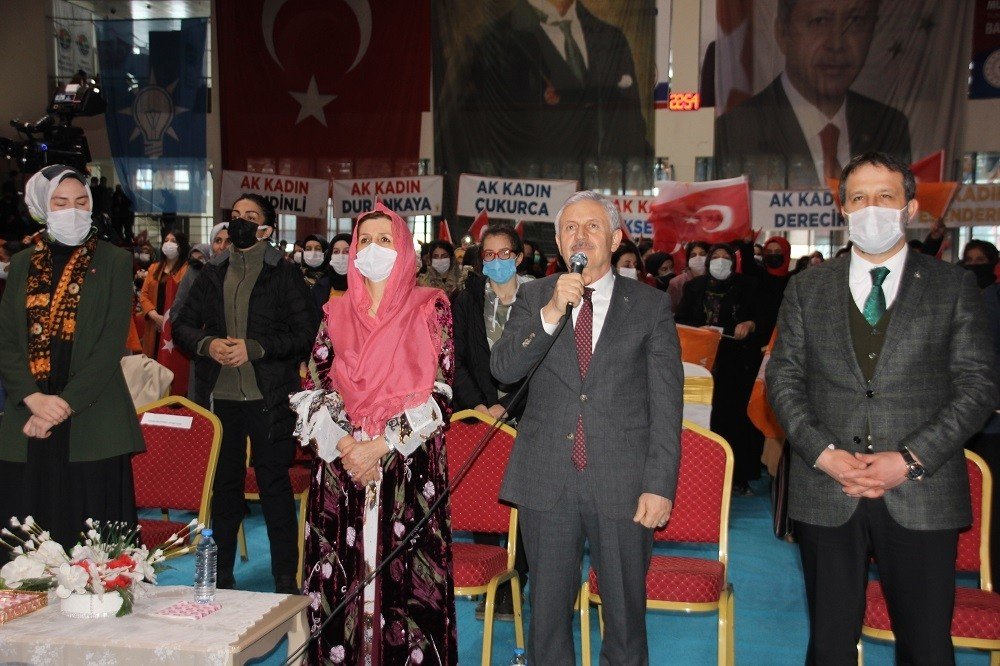 Ak Parti Hakkari Kadın Kolları Başkanı Ertuş Güven Tazeledi