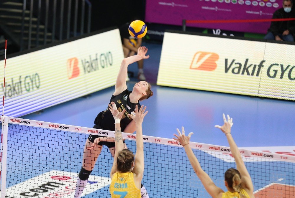 Lider Vakıfbank’tan 28. Galibiyet