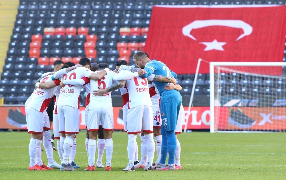 Ft Antalyaspor, Yenilmezlik Serisini 10 Maça Çıkardı