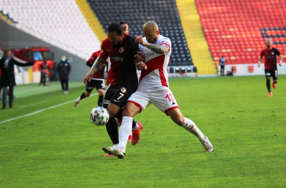 Süper Lig: Gaziantep Fk: 0 - Ft Antalyaspor: 0 (i̇lk Yarı)