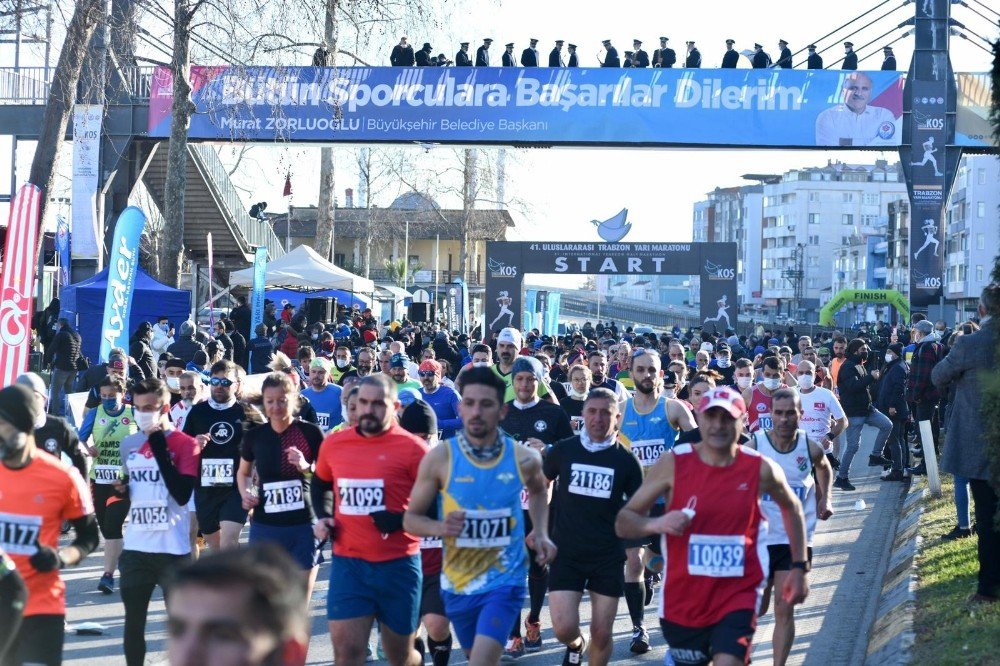 41. Uluslararası Trabzon Yarı Maratonu Koşuldu