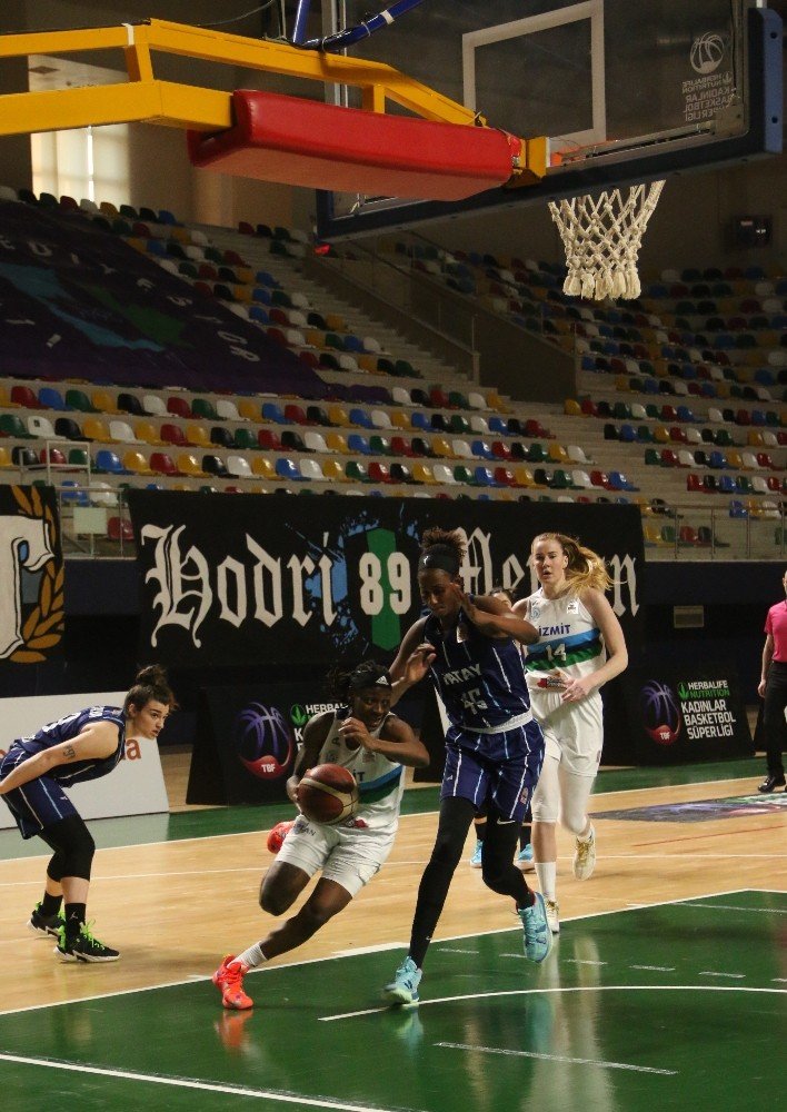 Kadınlar Basketbol Süper Ligi: İ̇zmit Belediyespor: 96 - Hatay Bşb: 97