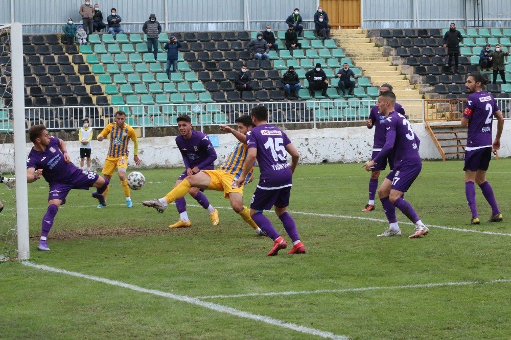 3. Lig: Belediye Derincespor: 1 - Artvin Hopaspor:1