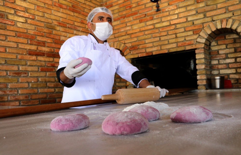 Adana’nın Tescilli Şalgamı, Kebap Lavaşıyla Birleşti