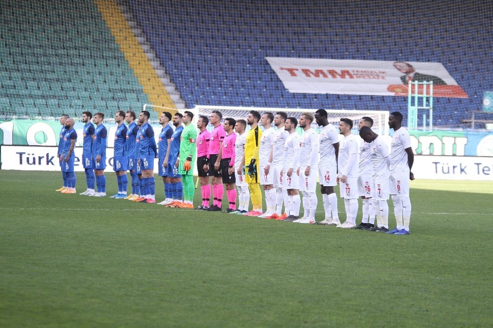 Süper Lig: Çaykur Rizespor: 0 - Demir Gurup Sivasspor: 0 (i̇lk Yarı)