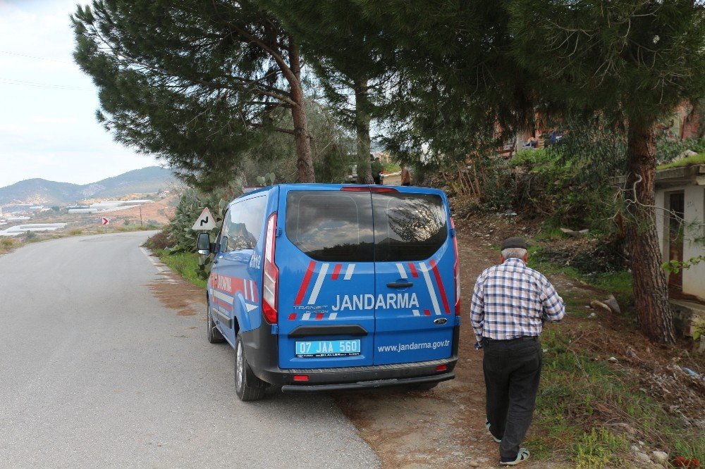 Evinde Yakaladığı Hırsız Kabusu Oldu