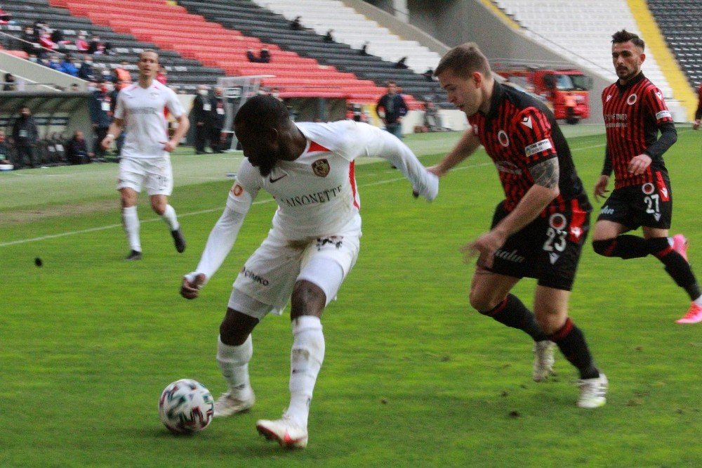 Süper Lig: Gaziantep Fk: 0 - Gençlerbirliği: 1 (i̇lk Yarı)