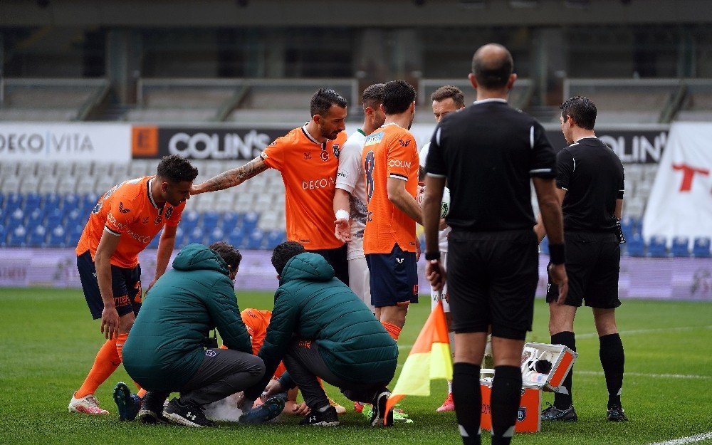 Süper Lig: Medipol Başakşehir: 0 - İ̇h Konyaspor: 0 (i̇lk Yarı)