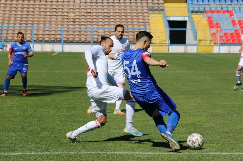 2. Lig: Kardemir Karabükspor: 0 - Turgutluspor: 4