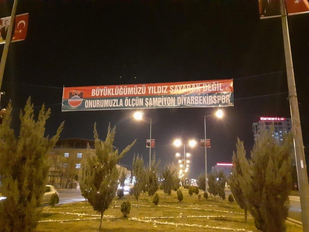 Şampiyonluğa Giden Diyarbekirspor ’sen De Bayrak As’ Çalışması Başlattı