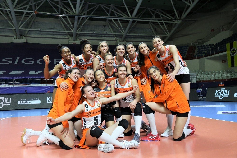 Eczacıbaşı Vitra, Kupa Voley’de Finalde