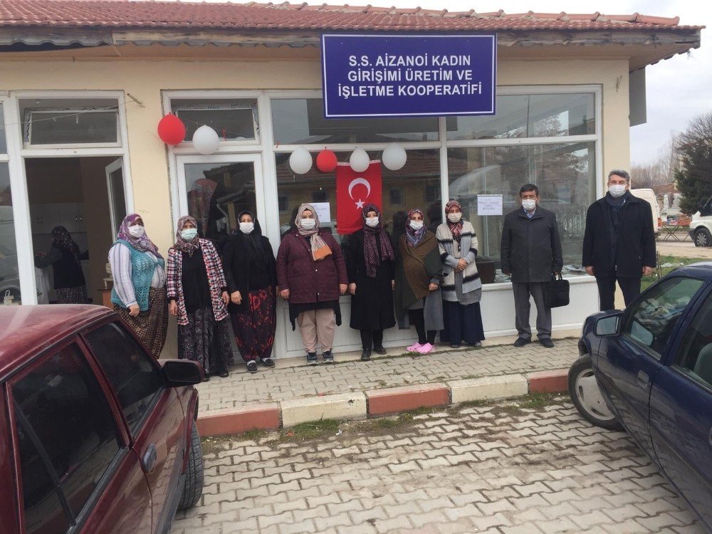 Çavdarhisar’da ’’çini İşlemeciliği’’