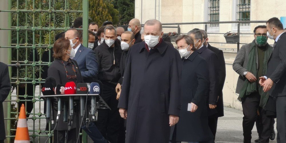 Cumhurbaşkanı Erdoğan: "mutasyonun İnişli Çıkış Görüntüleri Bizleri De Karar Almada Zorluyor"