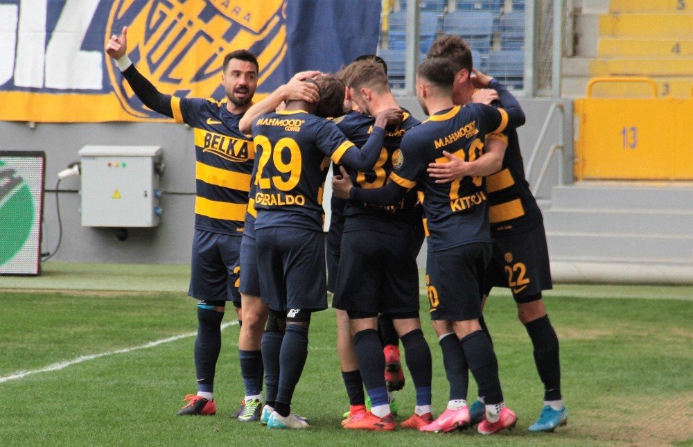 Süper Lig: Mke Ankaragücü:1 - Göztepe: 0 (i̇lk Yarı)