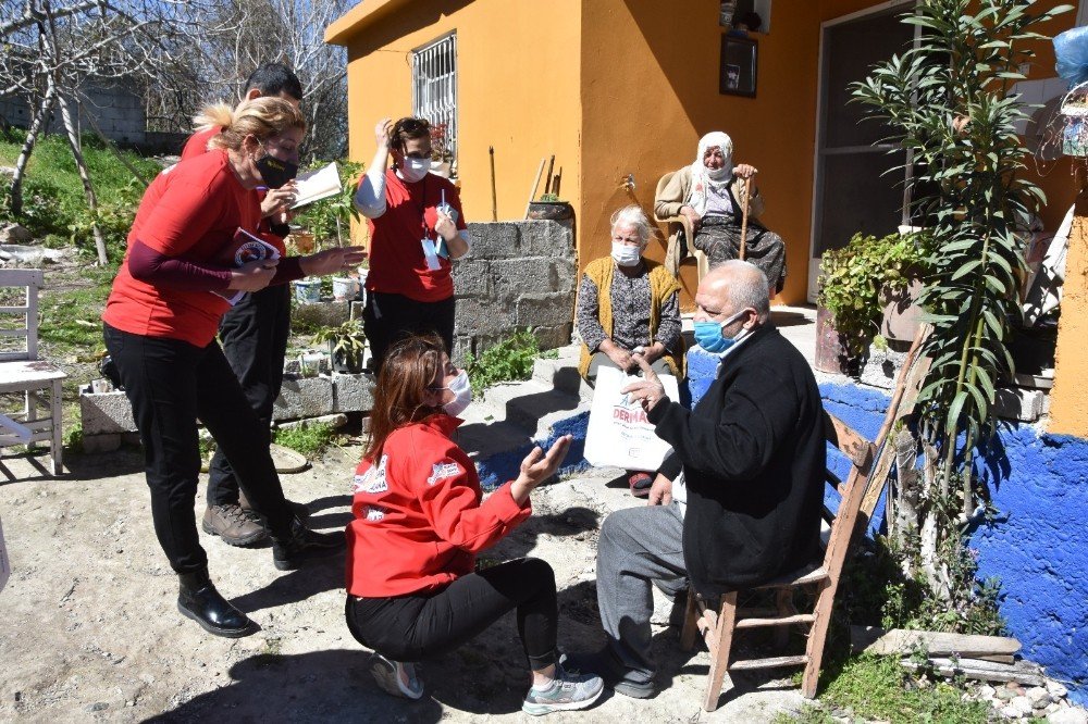 Kadın Eli Ve Derman Ekipleri Ev Ev Dolaşıyor