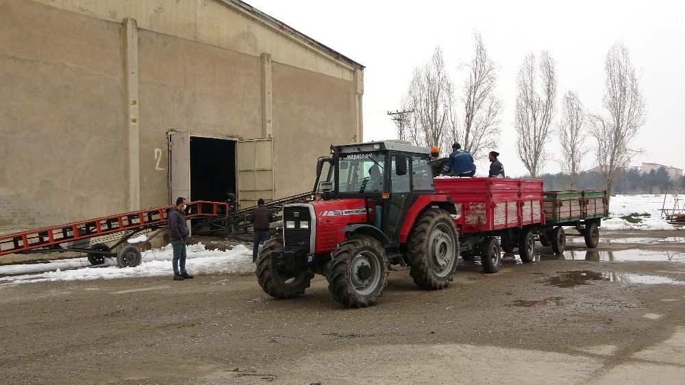 Muş’ta Bin 500 Çiftçiye Gübre Ve Tohum Desteği