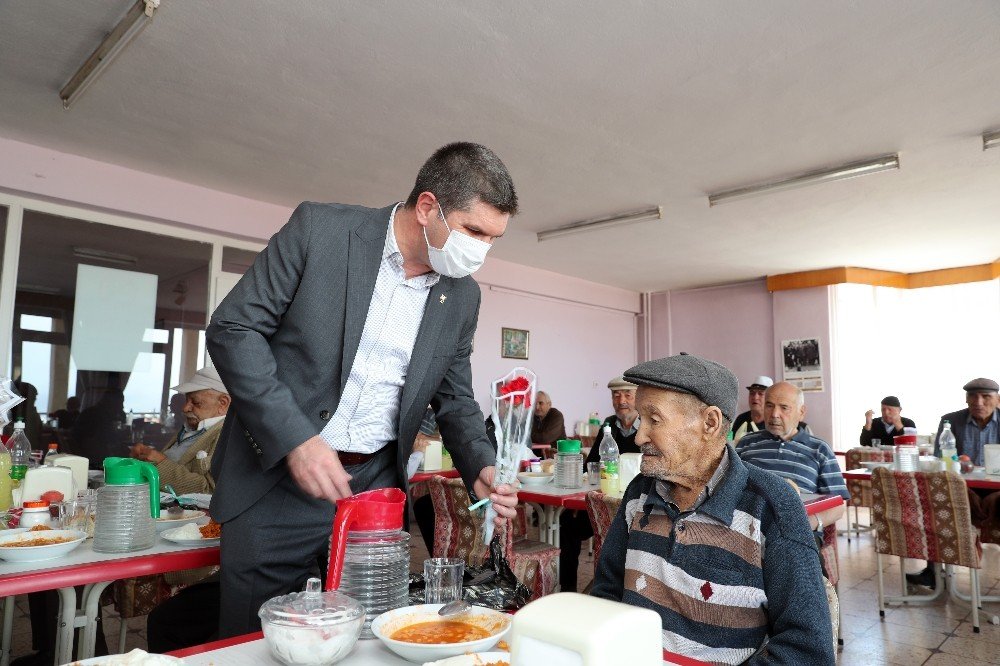 Burdur Belediye Başkanı Ercengiz: "15-20 Güne Kadar Normale Döneriz"