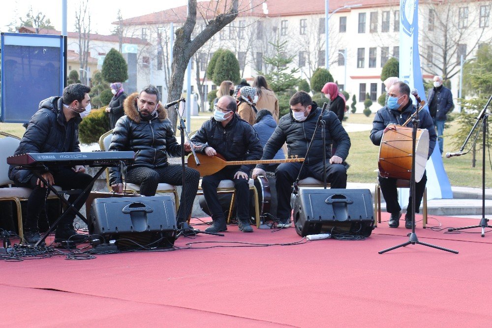 Gazi Üniversitesi’nden “yaşayan Nevruz Geleneğimiz” Etkinliği